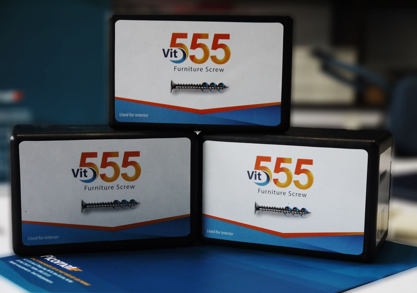 hộp vít 555